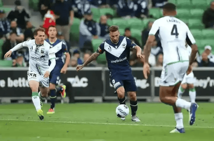 特鲁瓦VS朗斯 法乙榜首守主场，法甲劲旅冲连胜